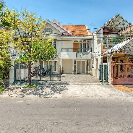 Reddoorz Near Untag Surabaya Hotel Екстериор снимка
