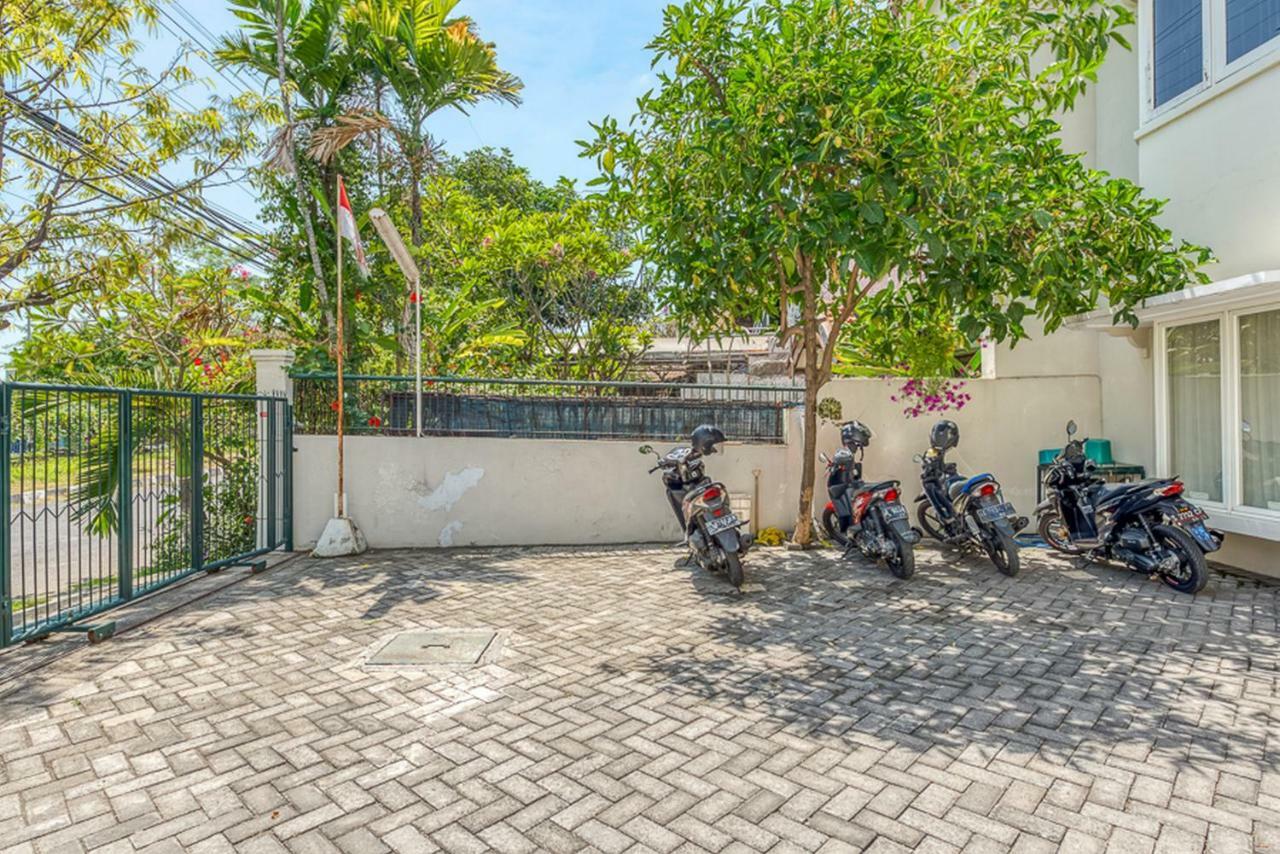 Reddoorz Near Untag Surabaya Hotel Екстериор снимка