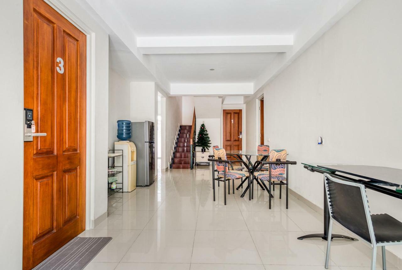 Reddoorz Near Untag Surabaya Hotel Екстериор снимка