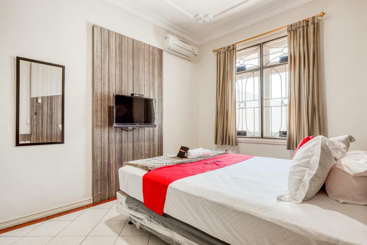 Reddoorz Near Untag Surabaya Hotel Екстериор снимка